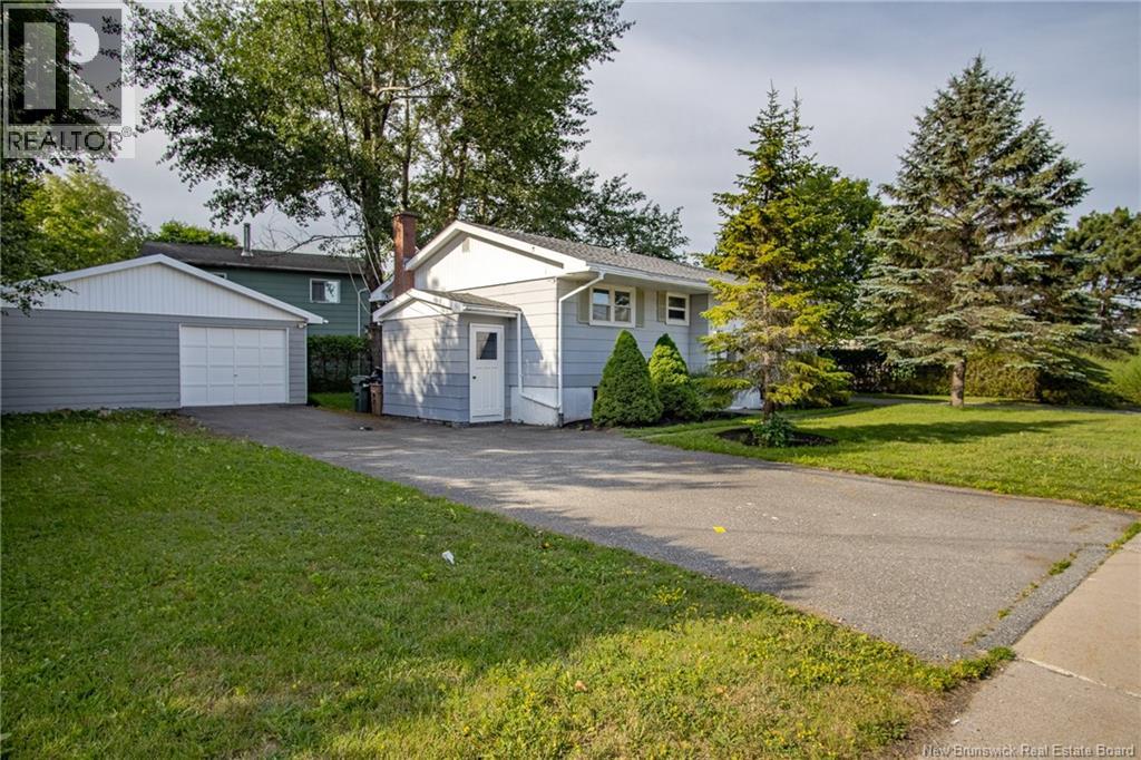 19 Woodward Avenue - Image 2