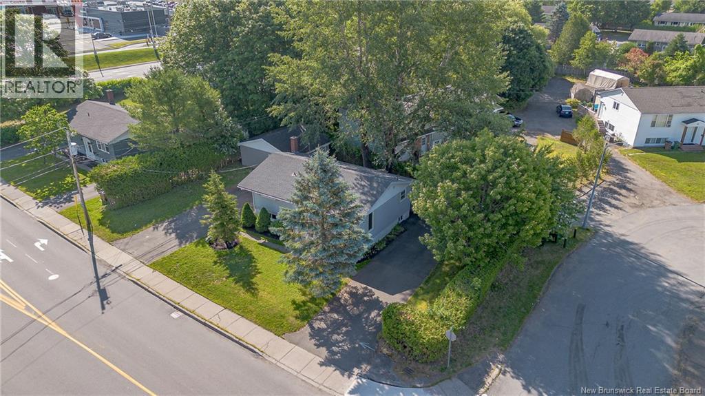 19 Woodward Avenue - Image 37