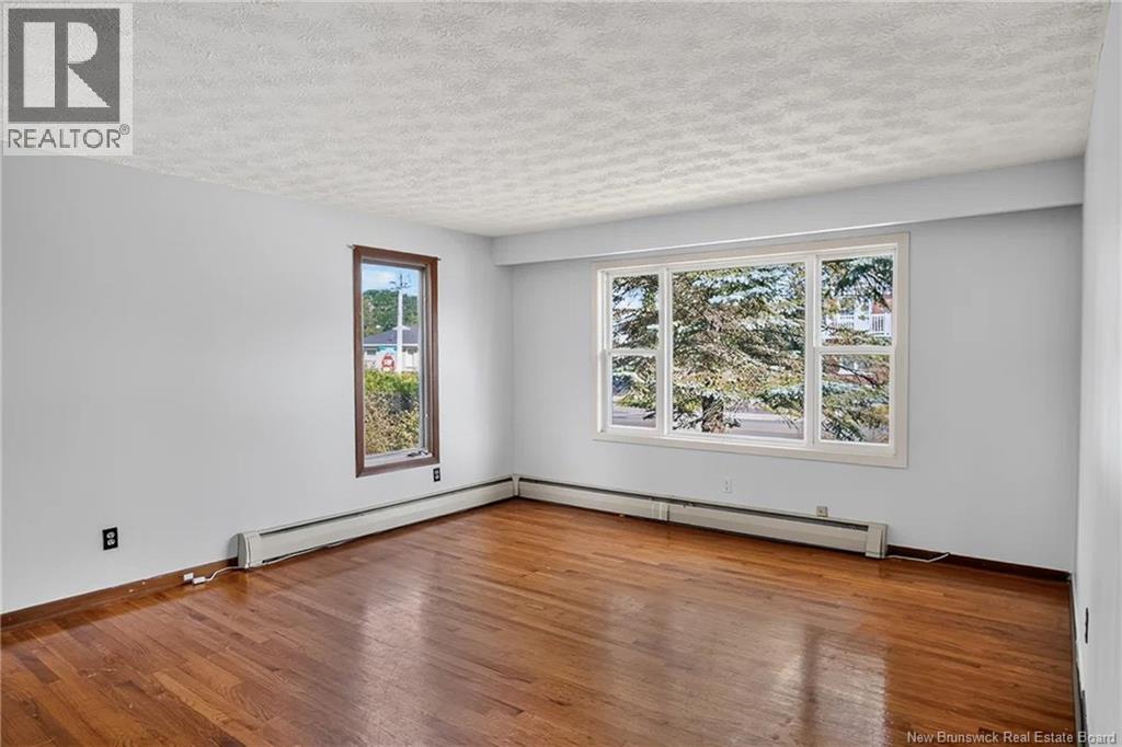 19 Woodward Avenue - Image 8