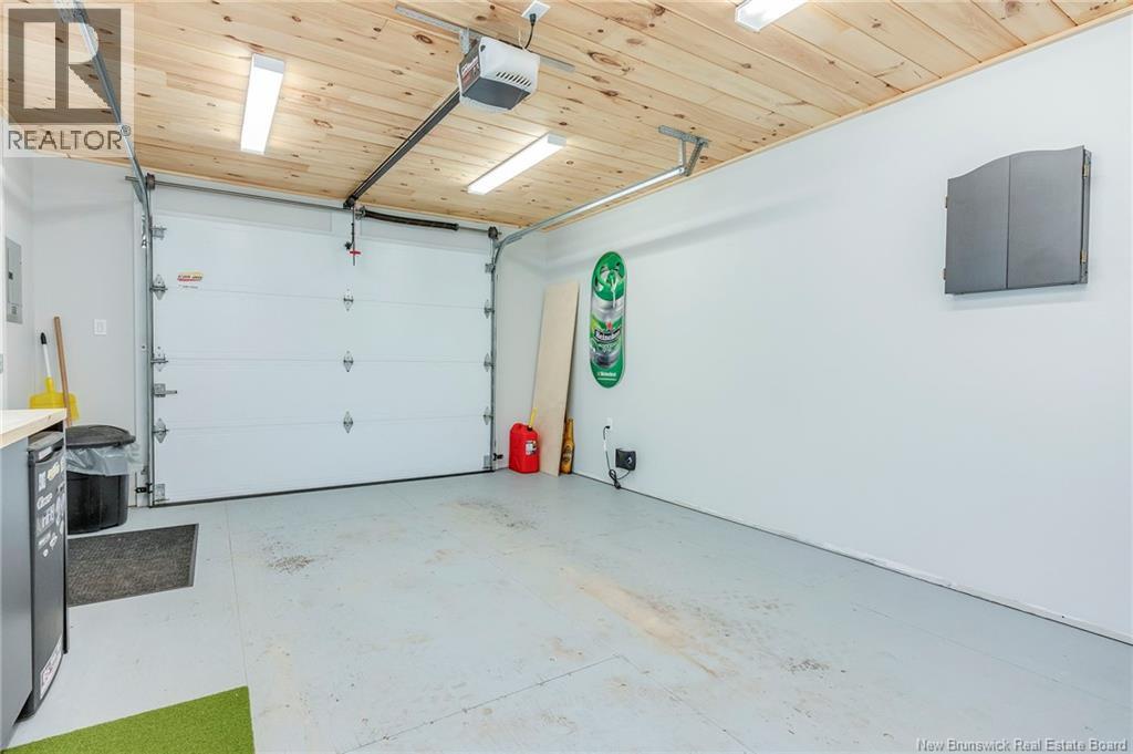 157 Smith Avenue - Image 34