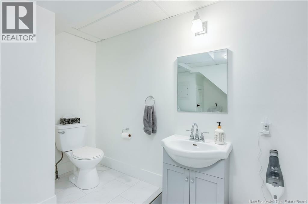 157 Smith Avenue - Image 29