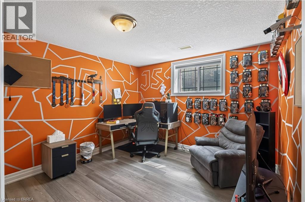 34 PACE Avenue - 33