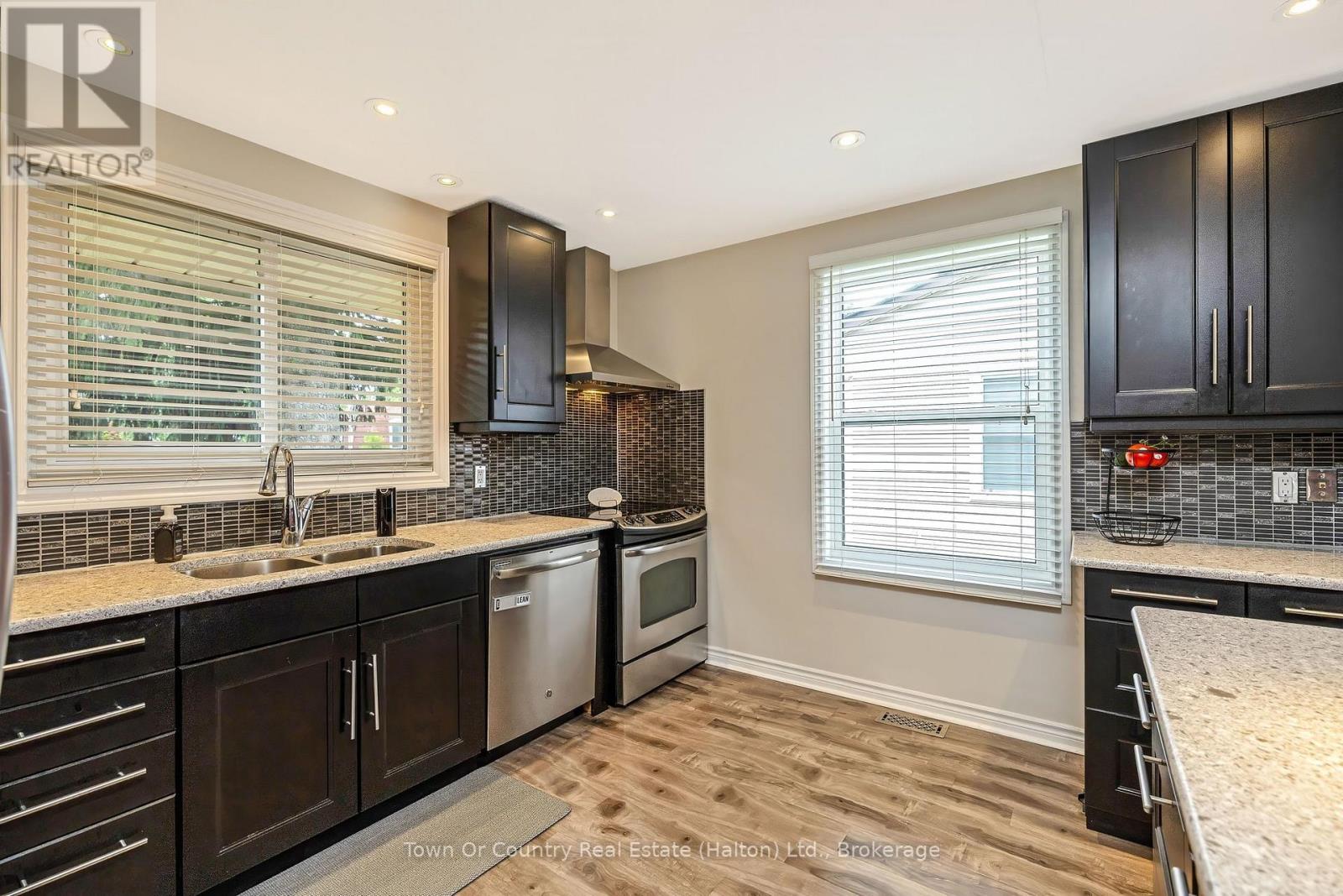 14 ROSEMARY ROAD - 10