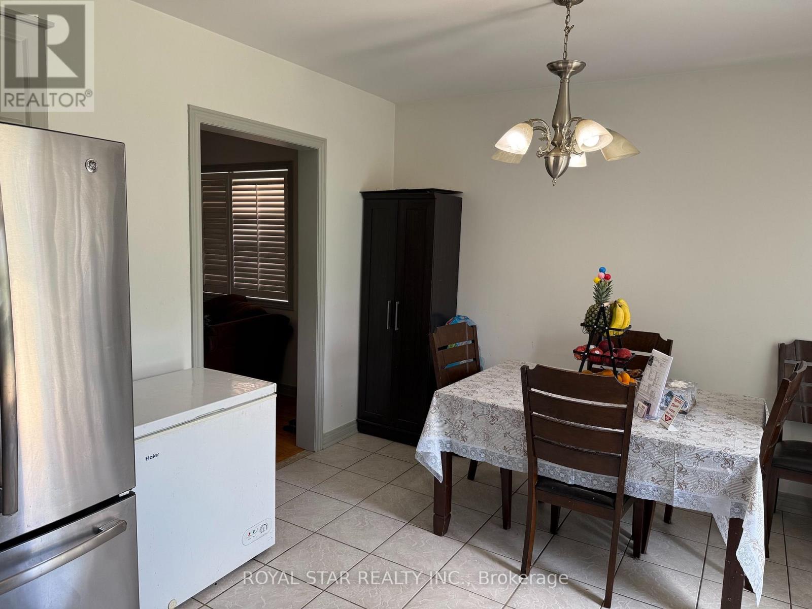 50 DEWRIDGE COURT - 12