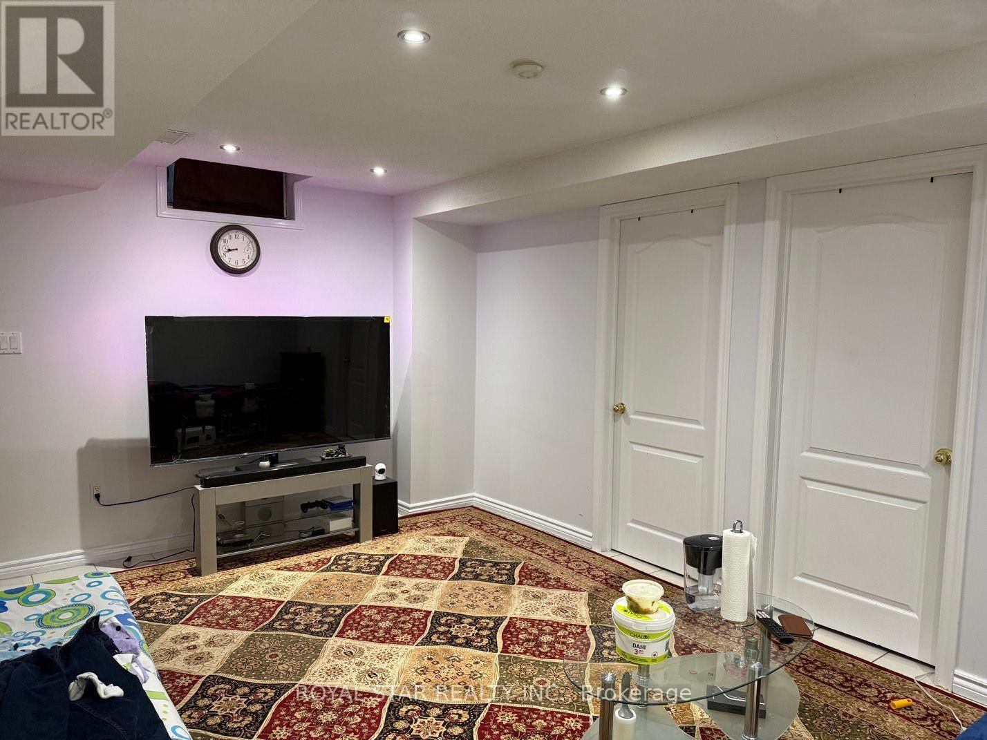 50 DEWRIDGE COURT - 23