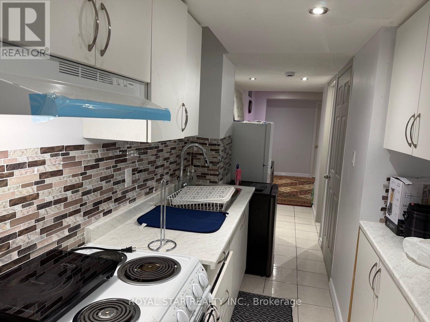 50 DEWRIDGE COURT - 27