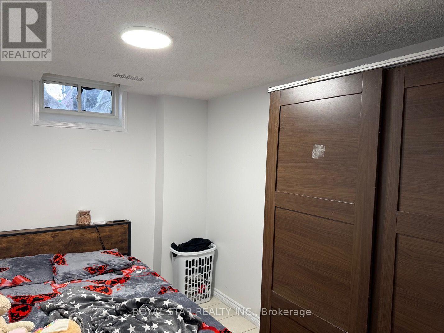 50 DEWRIDGE COURT - 29