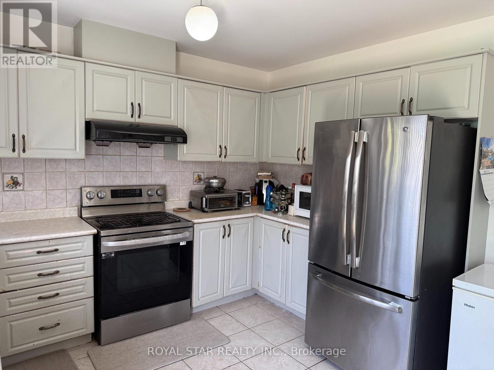 50 DEWRIDGE COURT - 13
