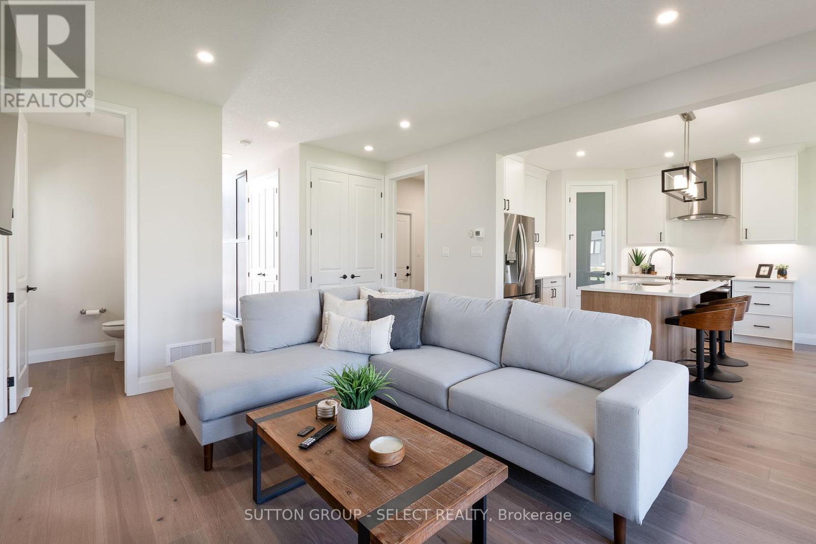 6366 HEATHWOODS AVENUE - 9