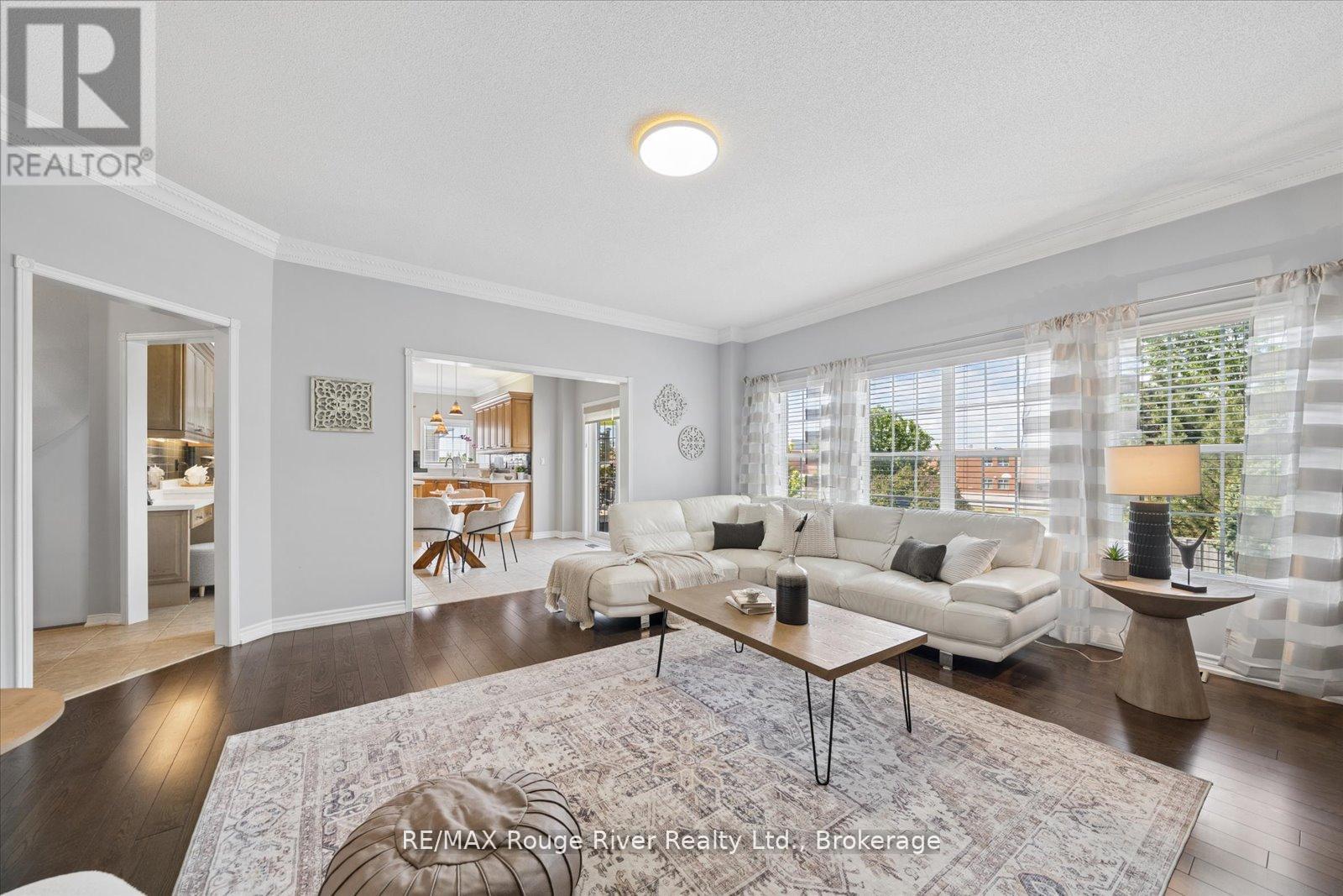 8 BRIGGS CRESCENT - 15