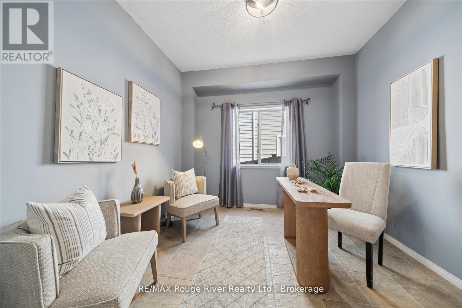 8 BRIGGS CRESCENT - 25