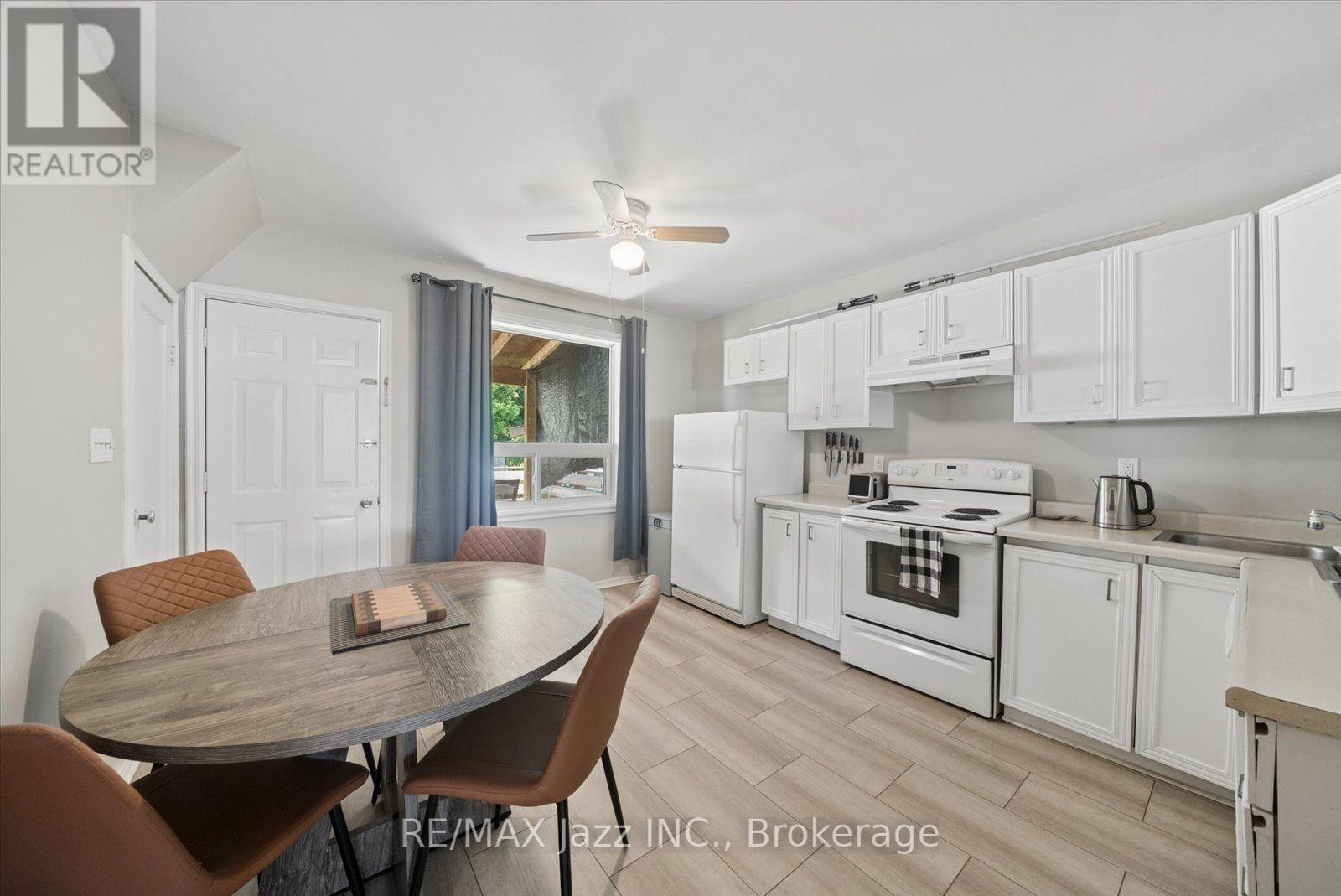 171 ELLIOTT AVENUE - 10
