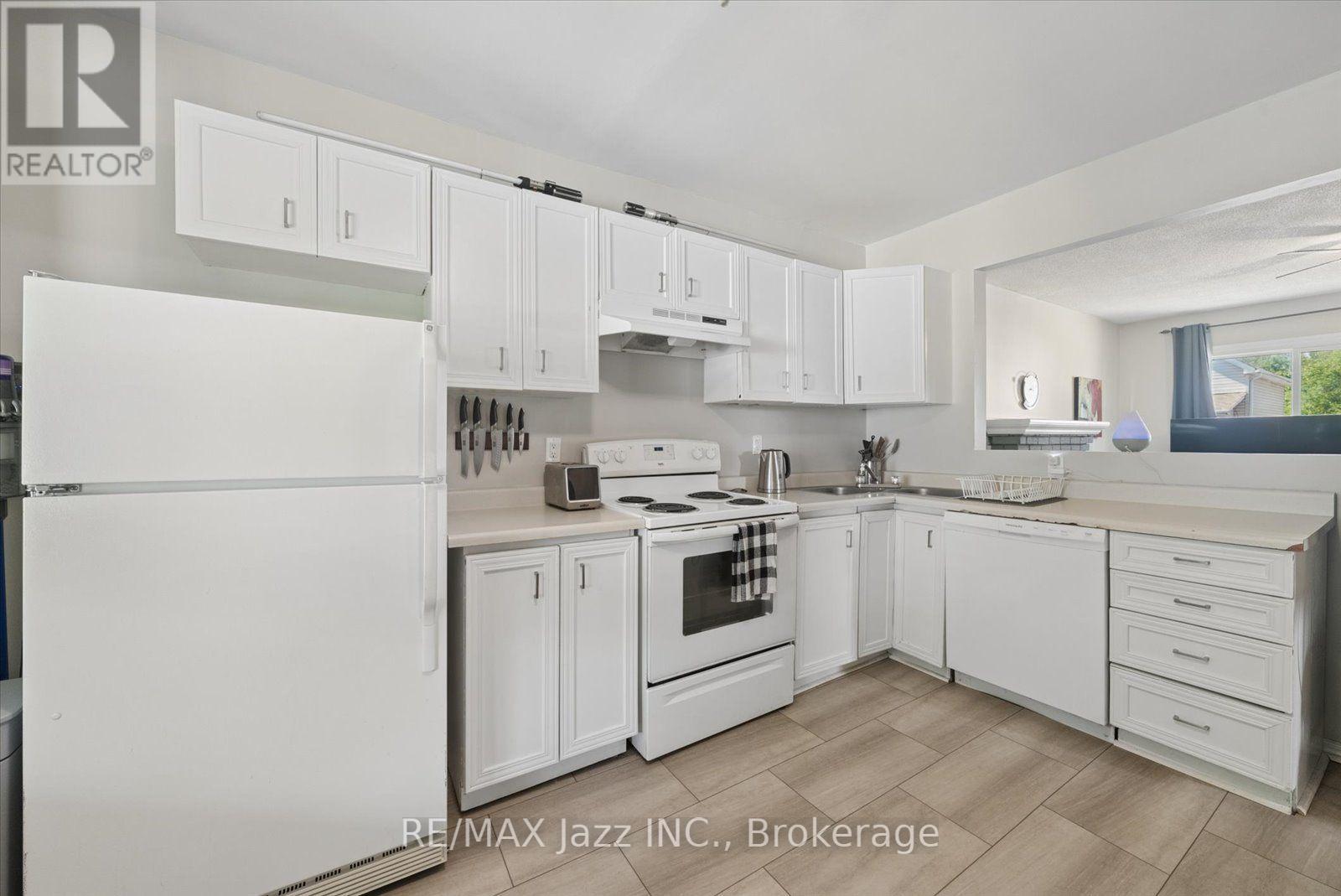 171 ELLIOTT AVENUE - 12