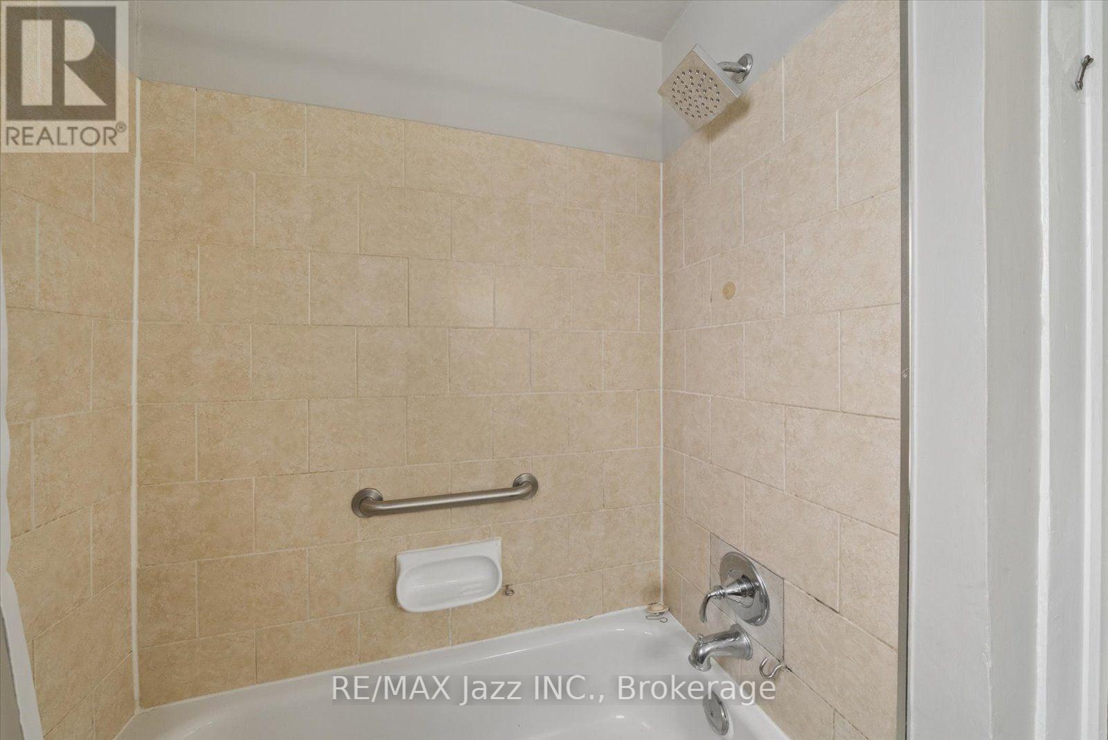 171 ELLIOTT AVENUE - 18