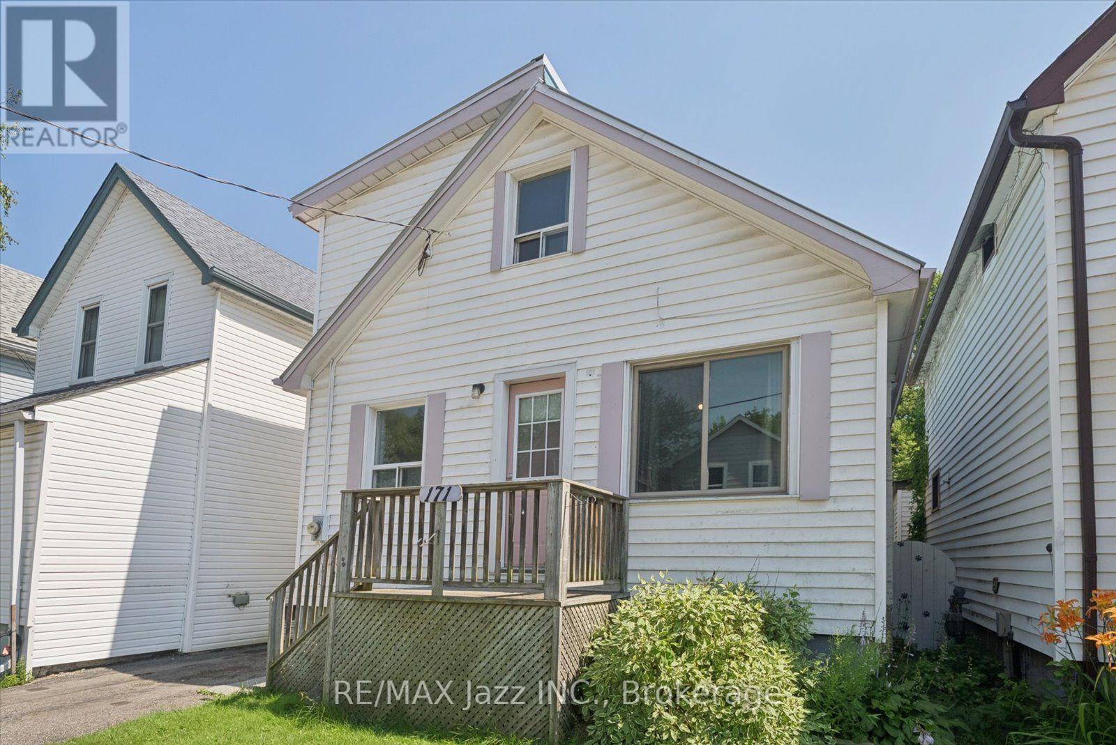 171 ELLIOTT AVENUE - 2