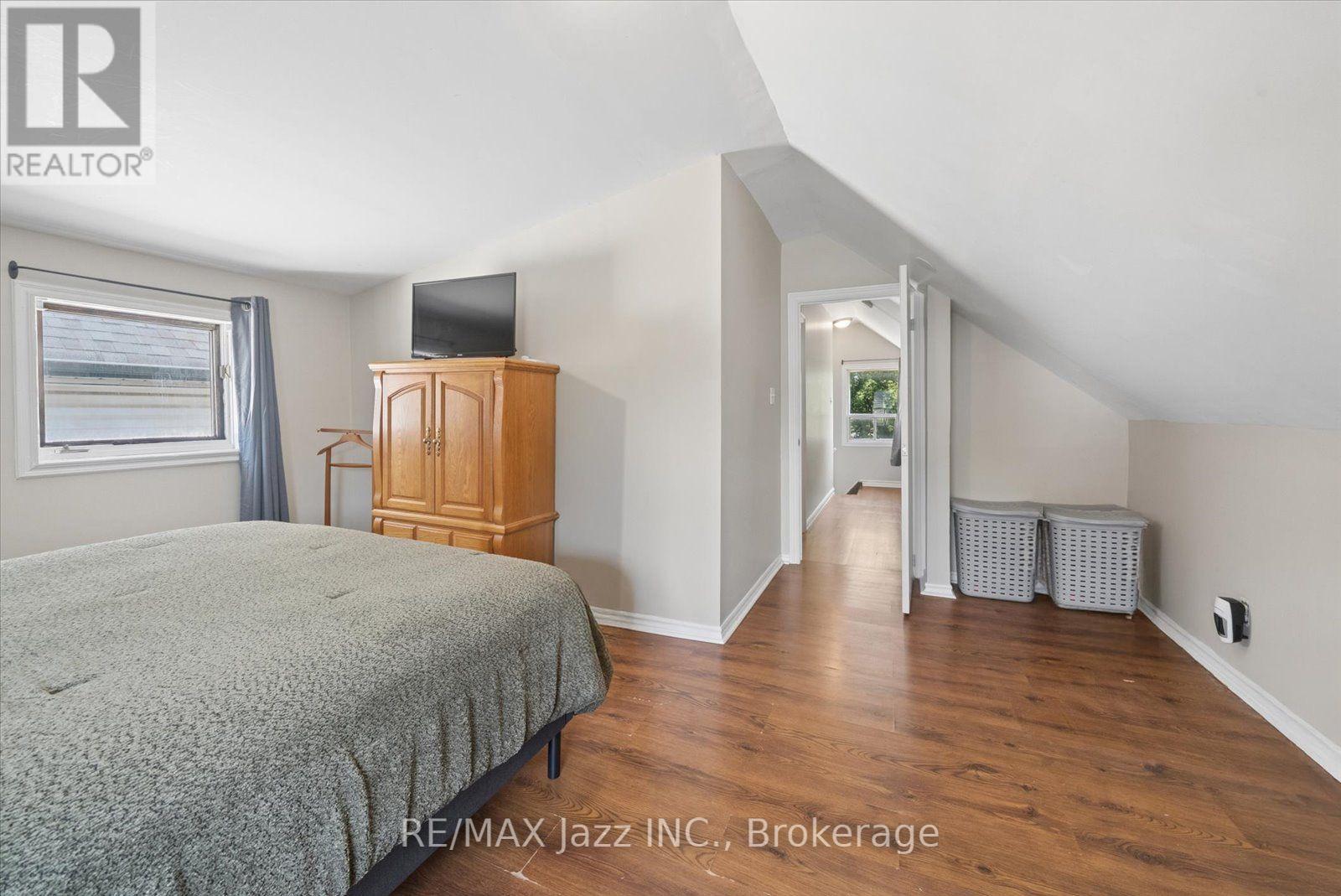 171 ELLIOTT AVENUE - 26