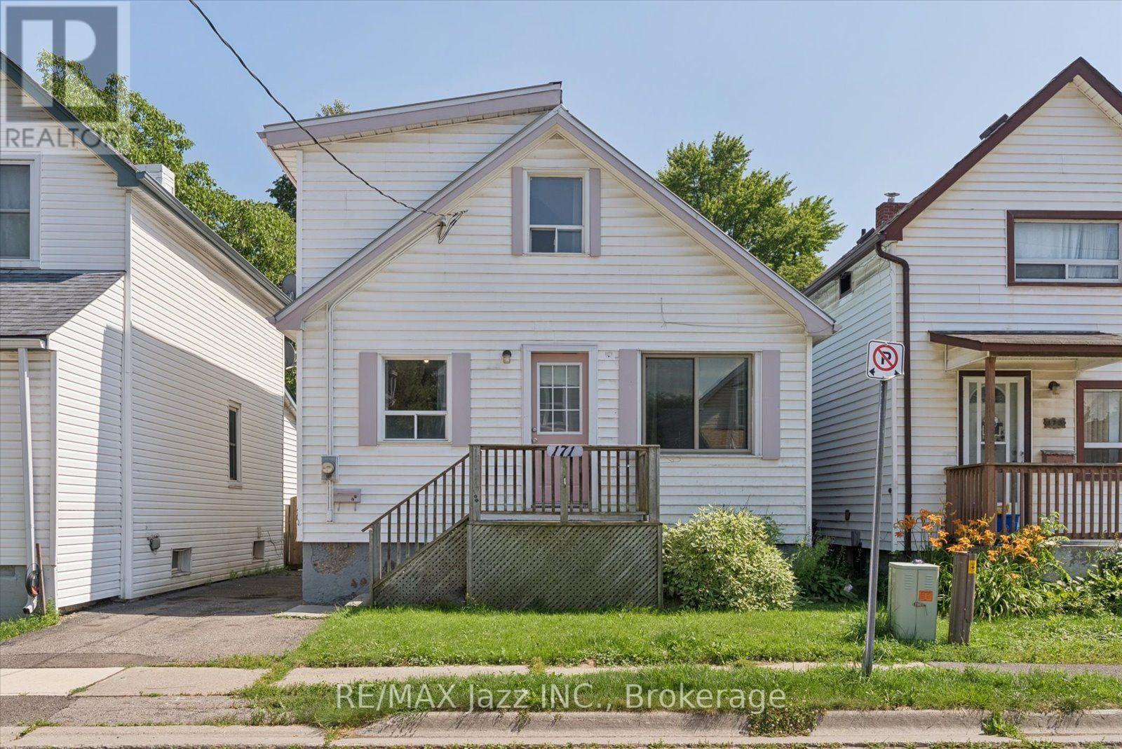 171 ELLIOTT AVENUE - 3