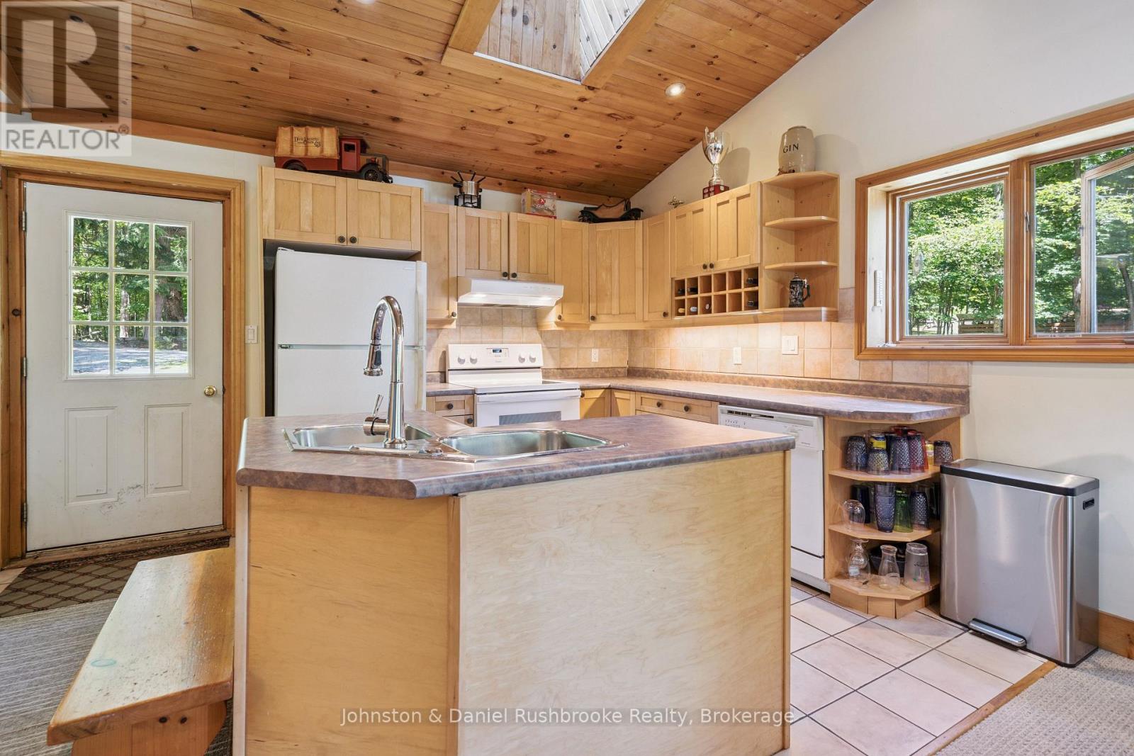 #8 1155 STEPHEN ROAD - 10