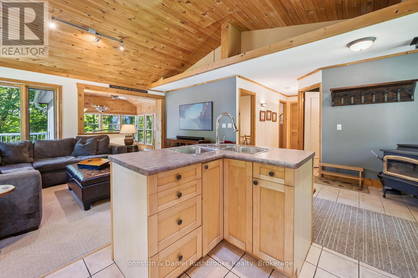 #8 1155 STEPHEN ROAD - 11