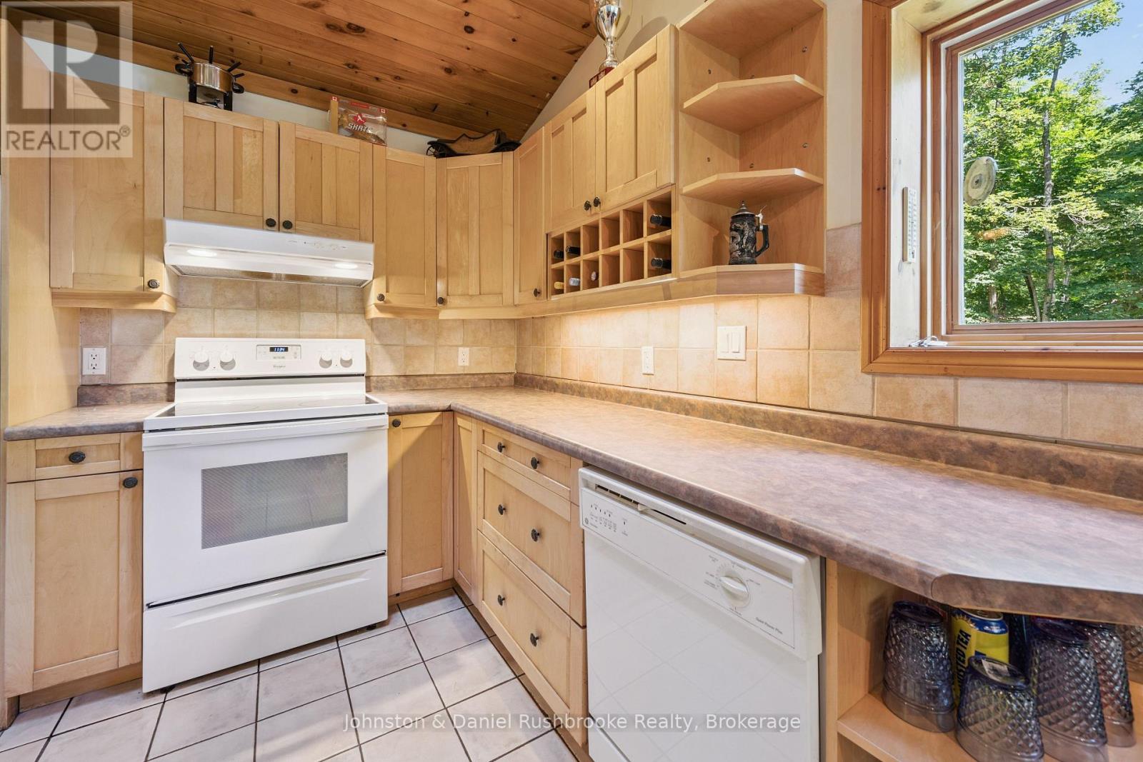 #8 1155 STEPHEN ROAD - 12
