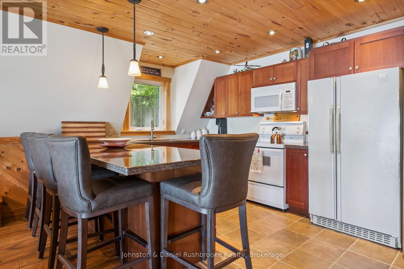 #8 1155 STEPHEN ROAD - 25