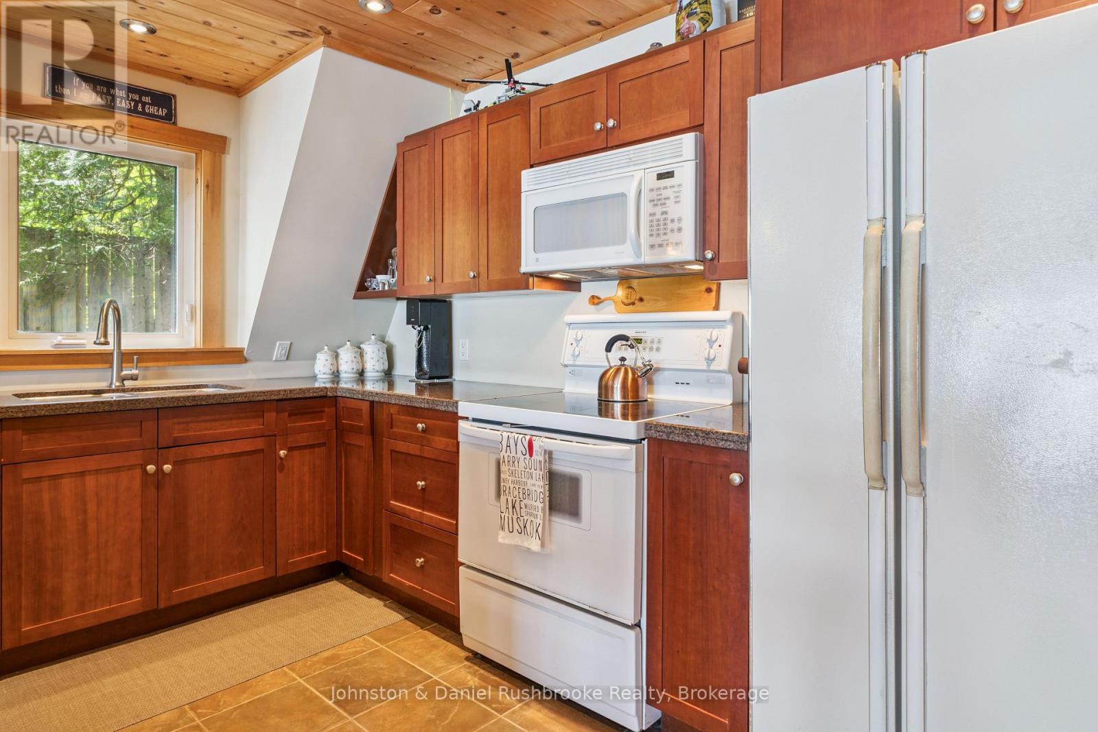 #8 1155 STEPHEN ROAD - 26