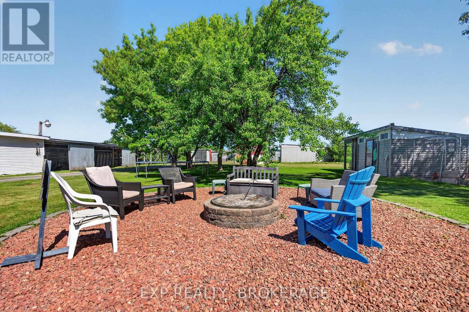 2214 HIGHWAY 96 - Image 35