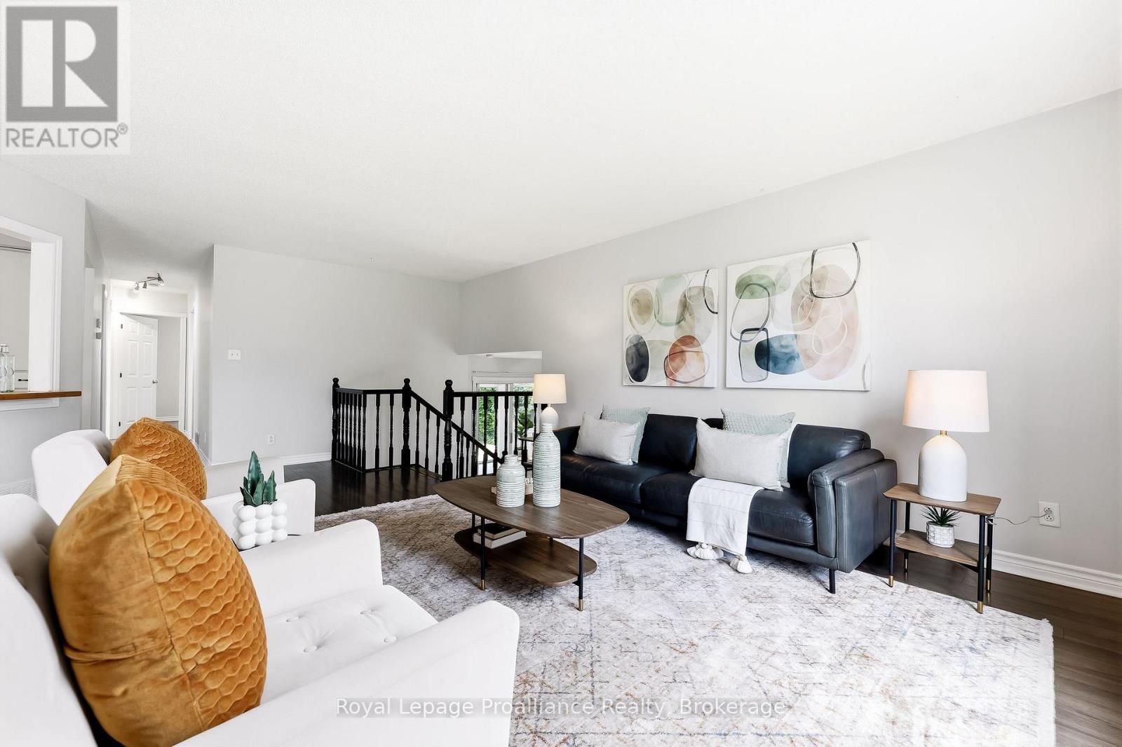 158 ONTARIO STREET - 11
