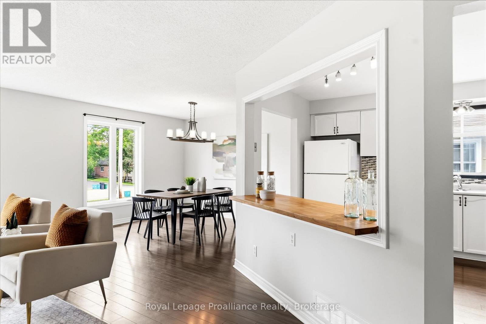 158 ONTARIO STREET - 17