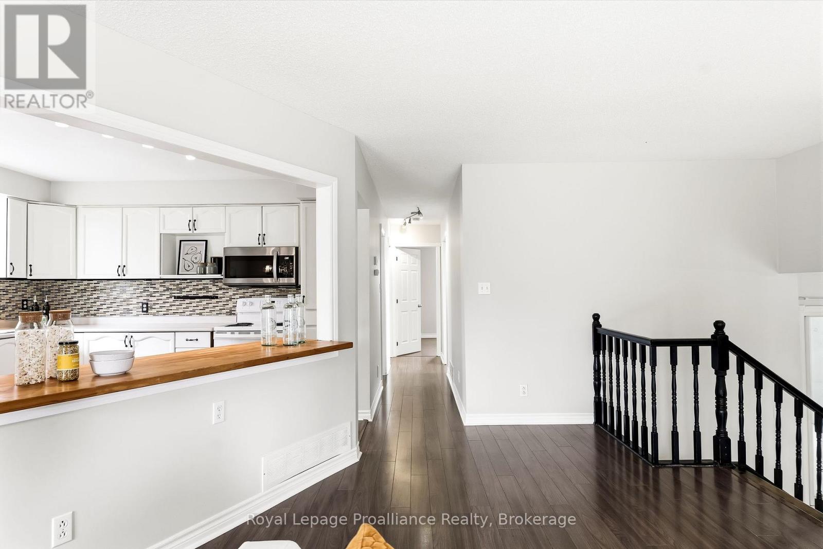 158 ONTARIO STREET - 21