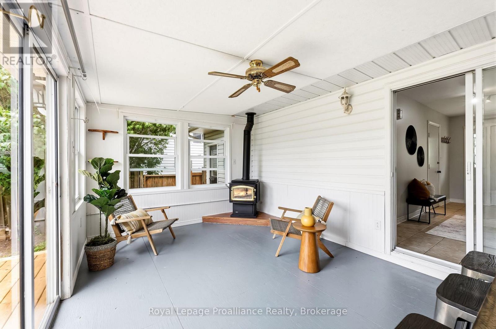 158 ONTARIO STREET - 28