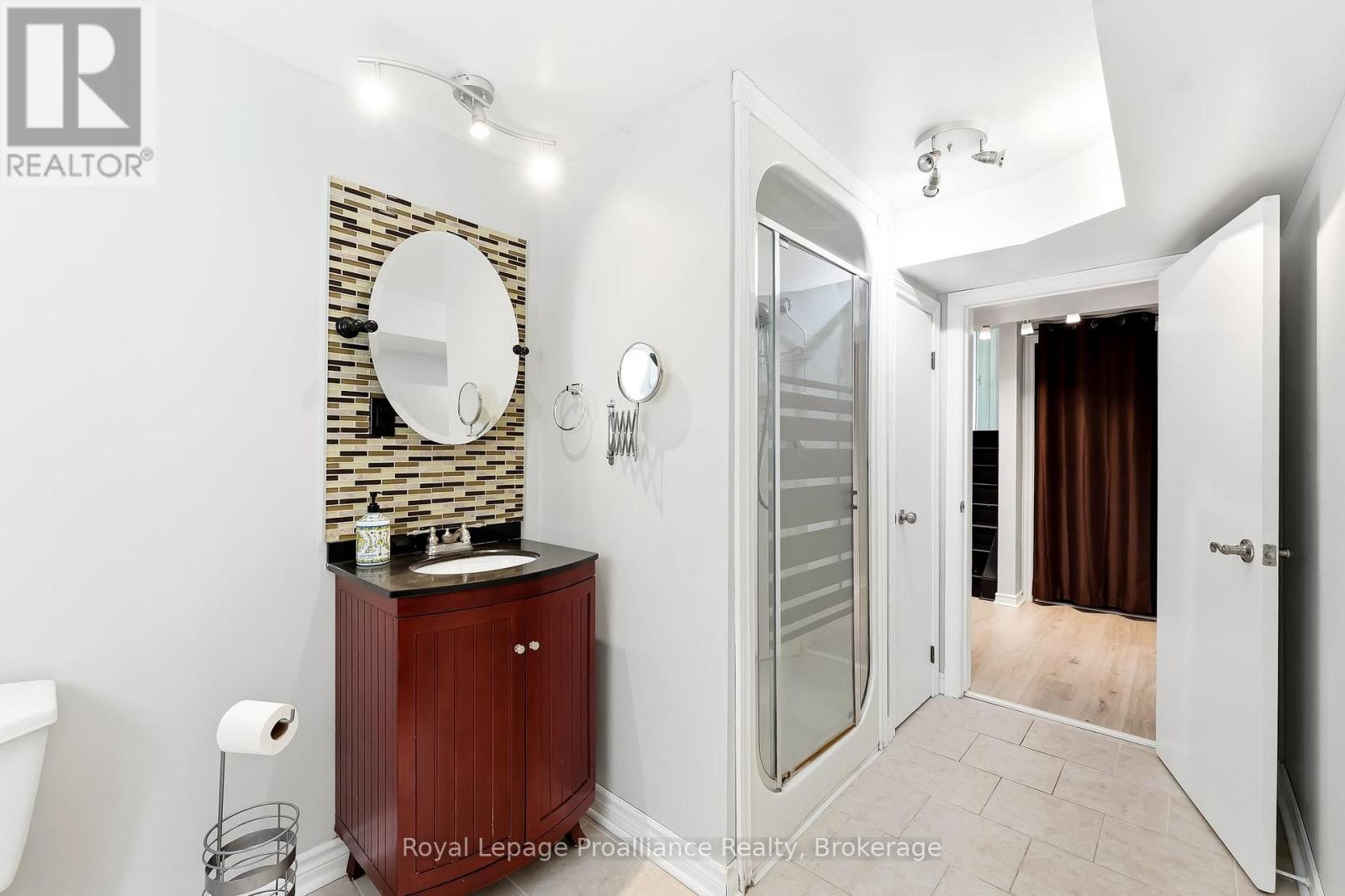 158 ONTARIO STREET - 41