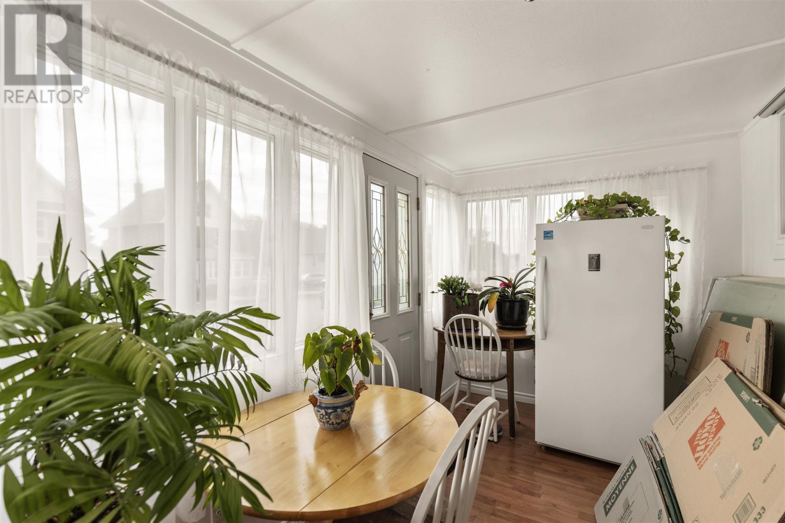 249 John ST - 3