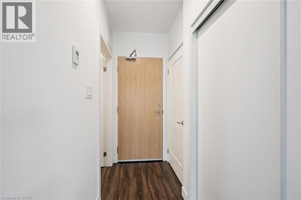 #203 408 DUNDAS Street S - 11