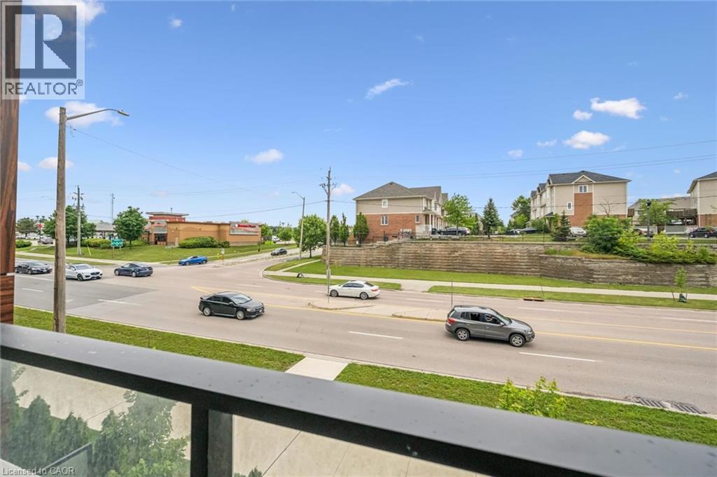 #203 408 DUNDAS Street S - 26