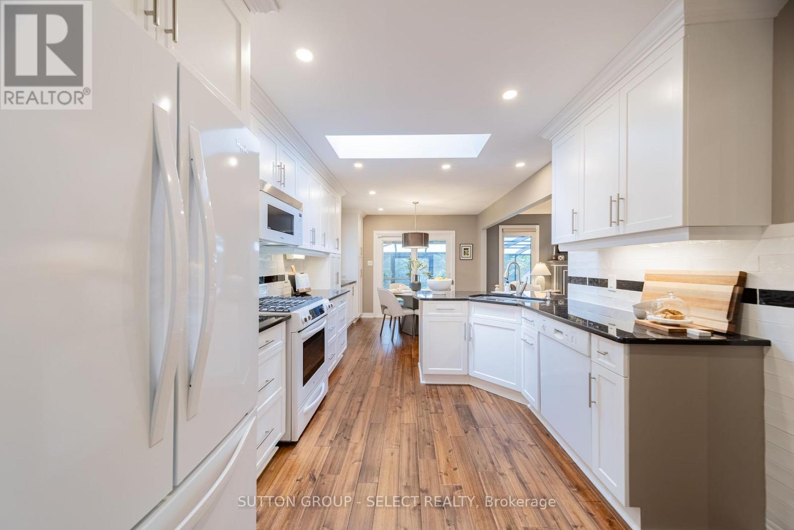581 INVERNESS AVENUE - Image 20