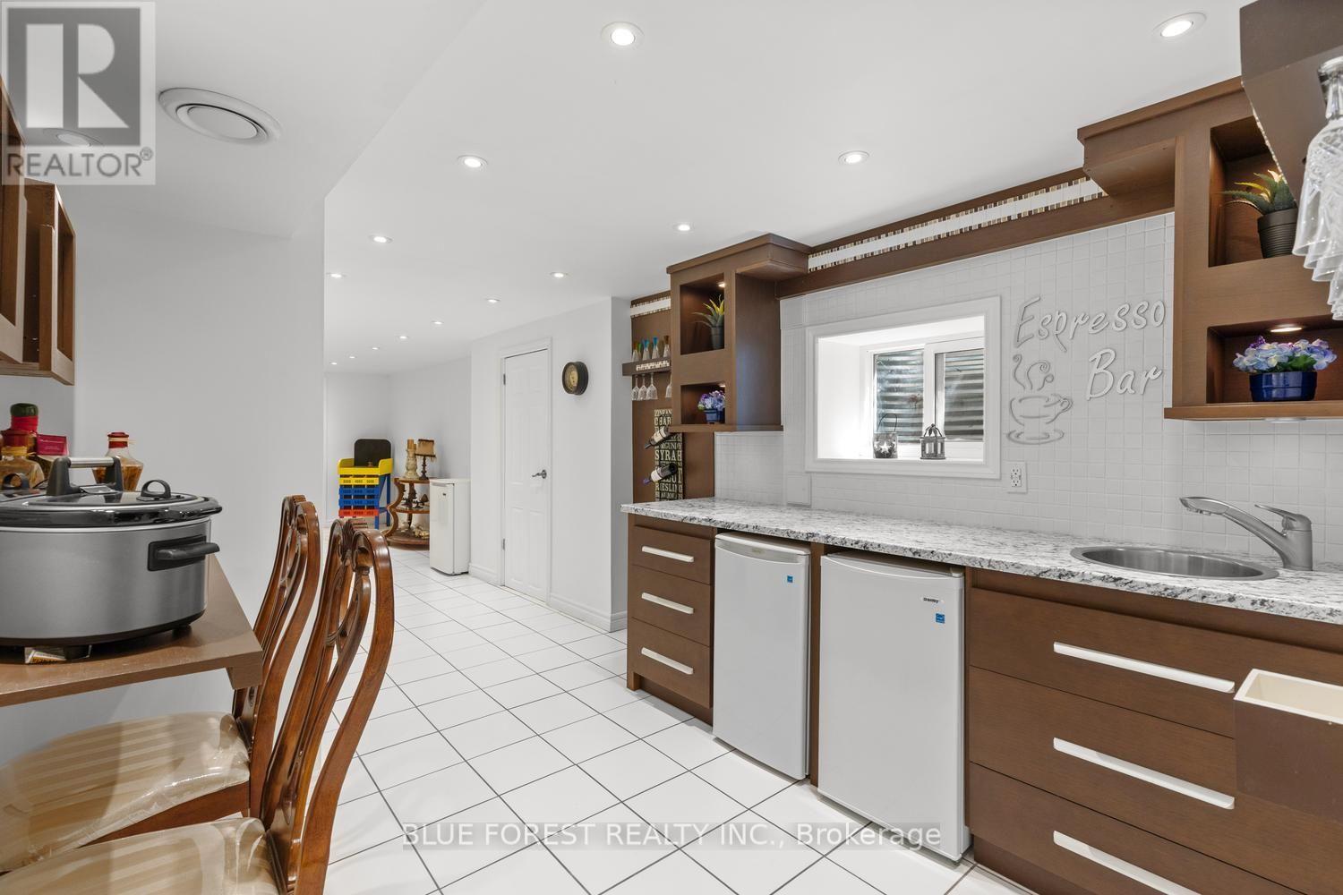 535 GORDON AVENUE - 23