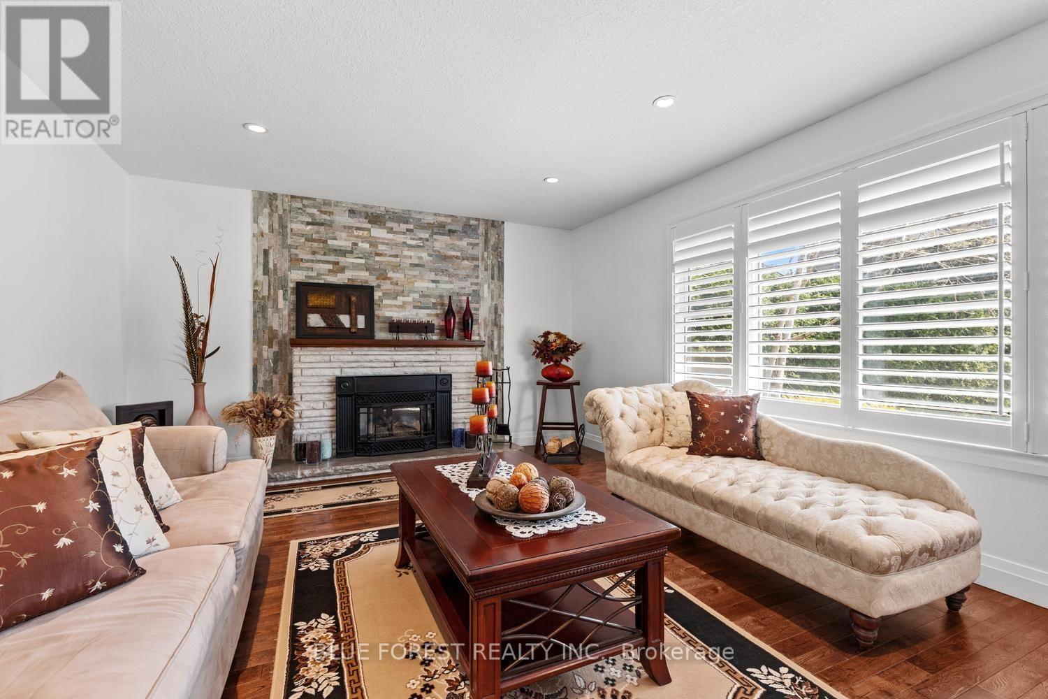 535 GORDON AVENUE - 5