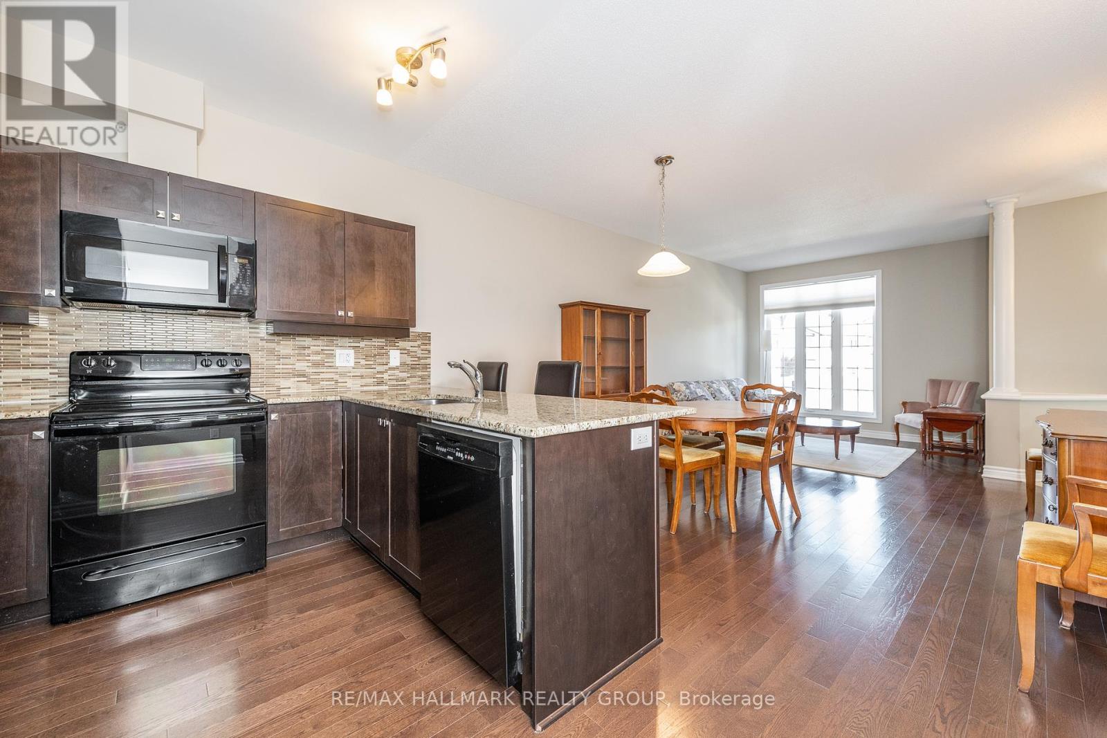 226 KINGHAVEN CRESCENT, Ottawa. Luxury613. By Peter Sagos - Image 6
