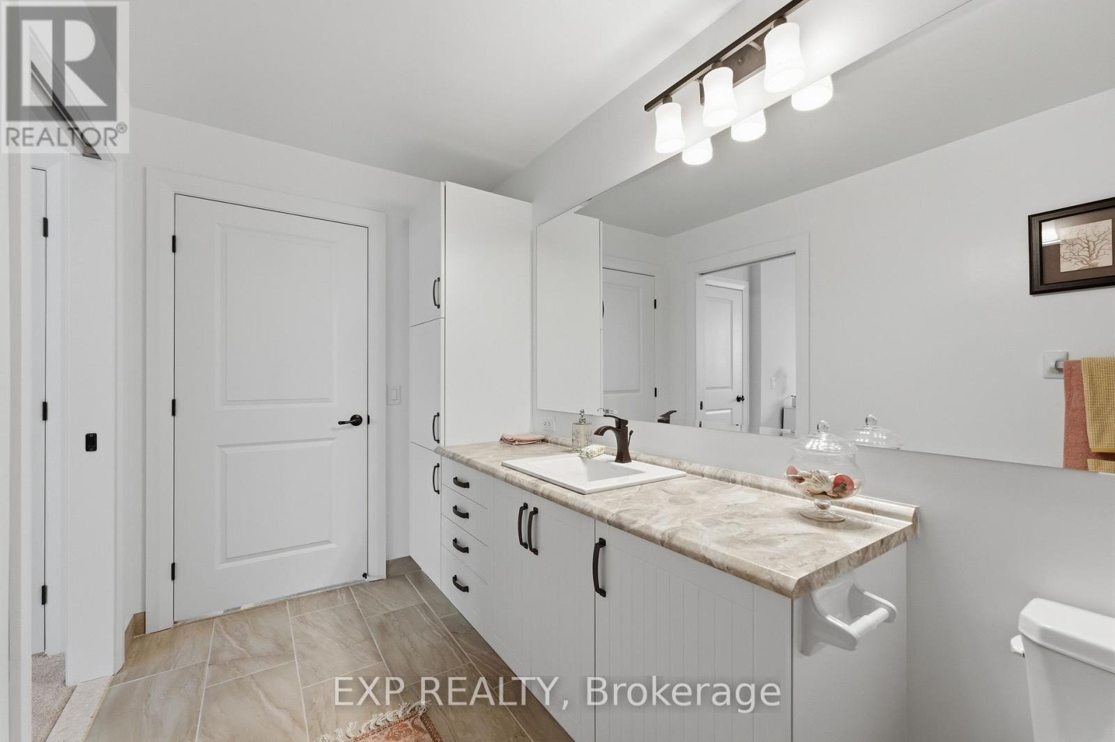B409 – 258 COLEMAN STREET, Ottawa. Luxury613. By Peter Sagos - Image 20