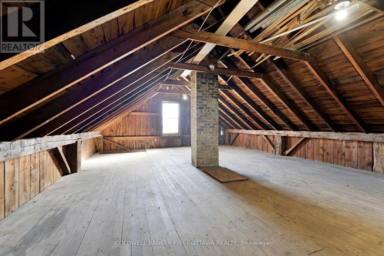 2061 CHRISTIE LAKE ROAD - 27