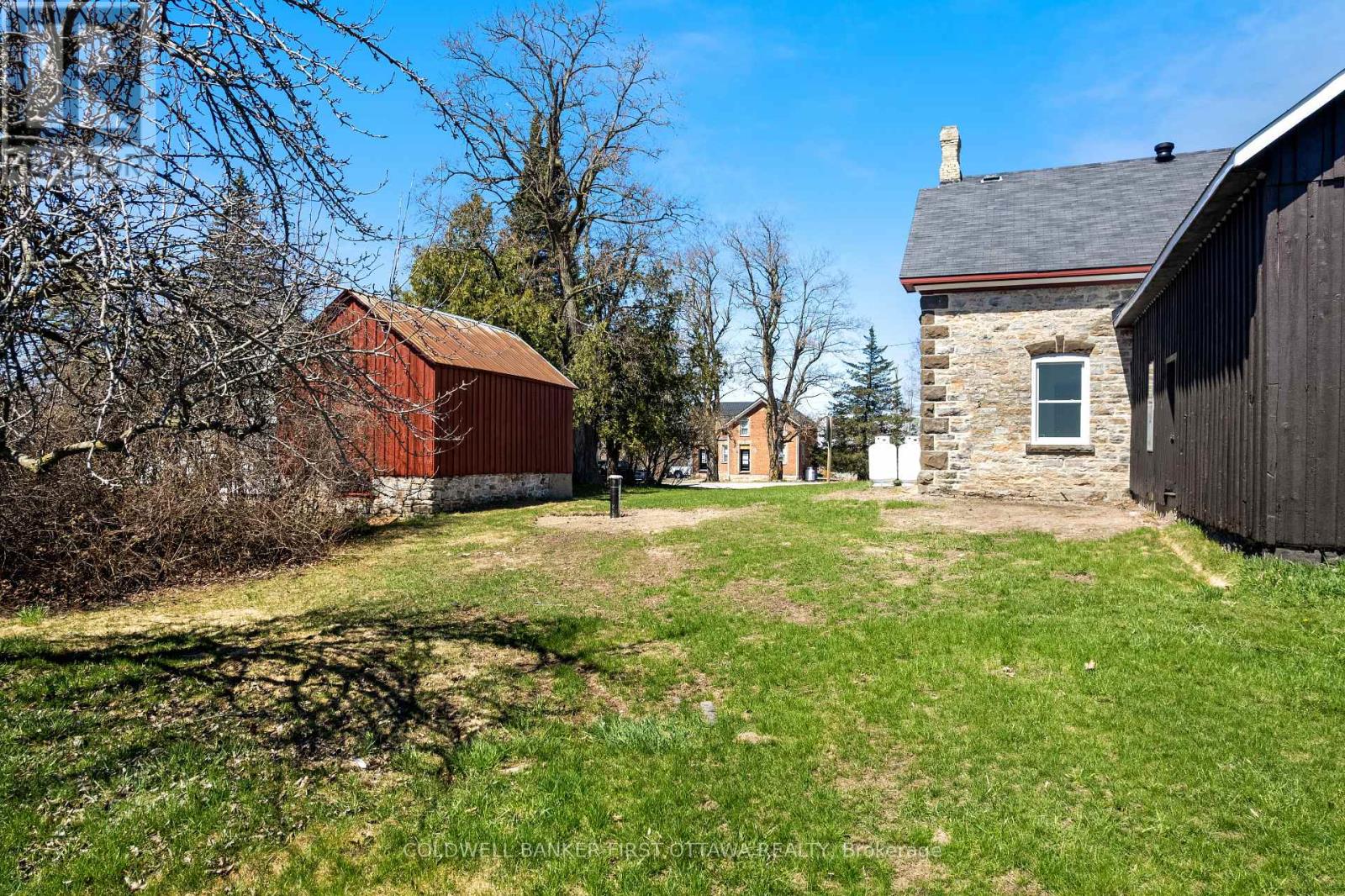 2061 CHRISTIE LAKE ROAD - 31