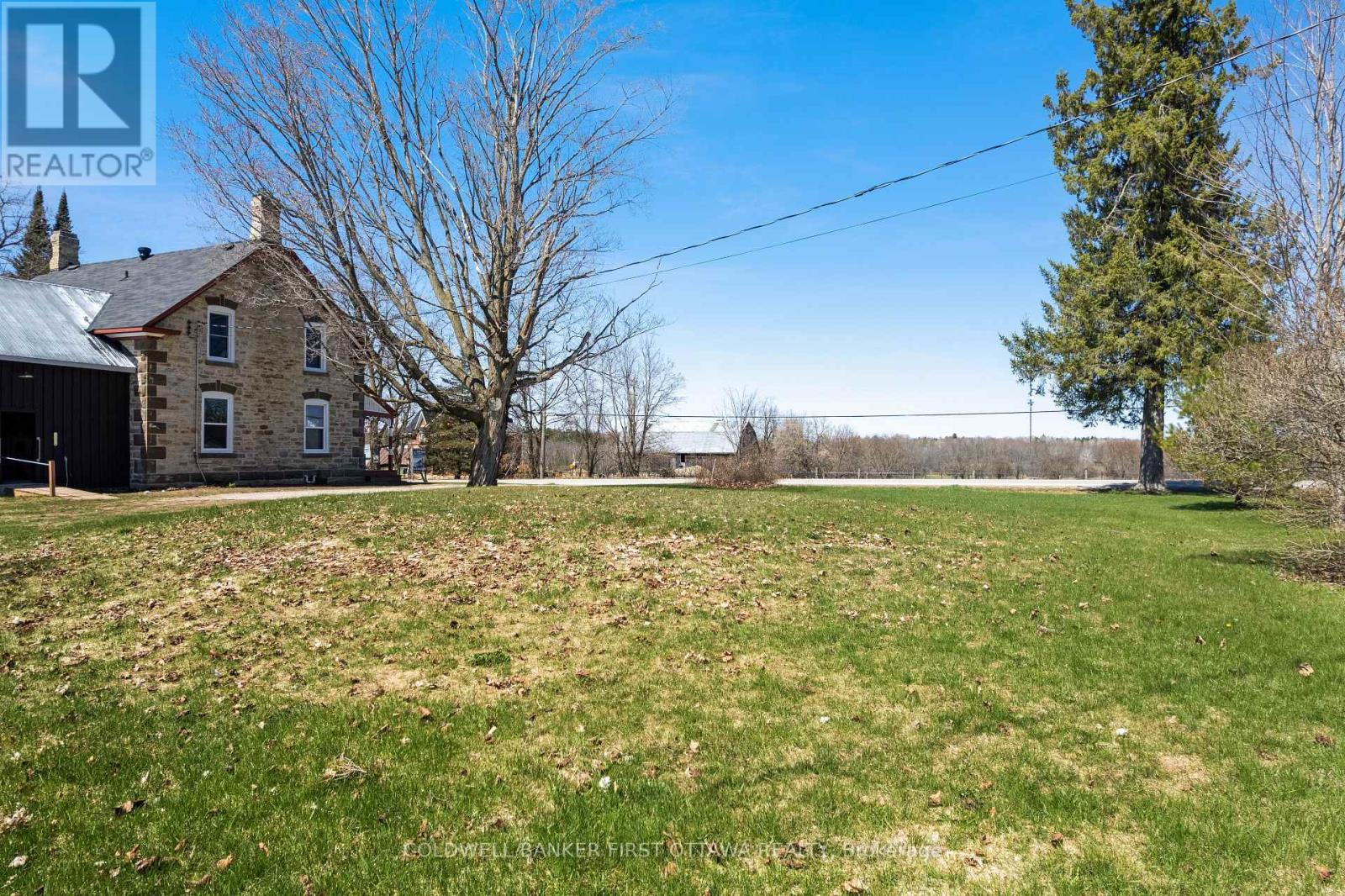 2061 CHRISTIE LAKE ROAD - 32