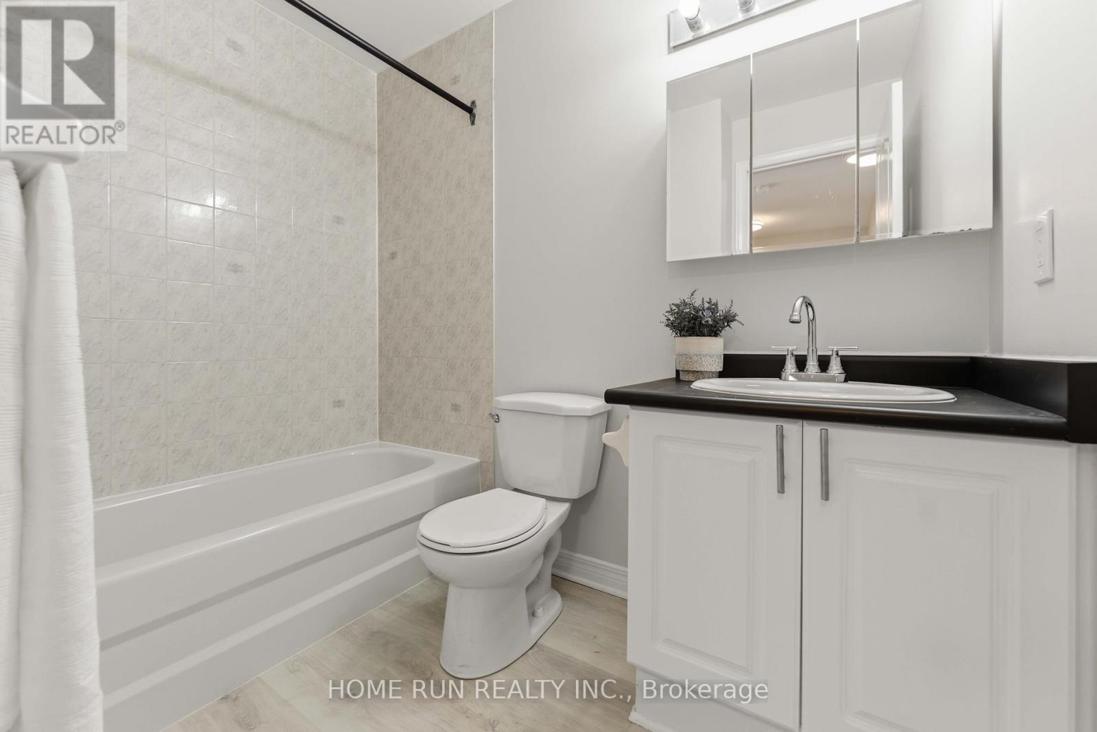 20 REDDING WAY, Ottawa. Luxury613. By Peter Sagos - Image 17