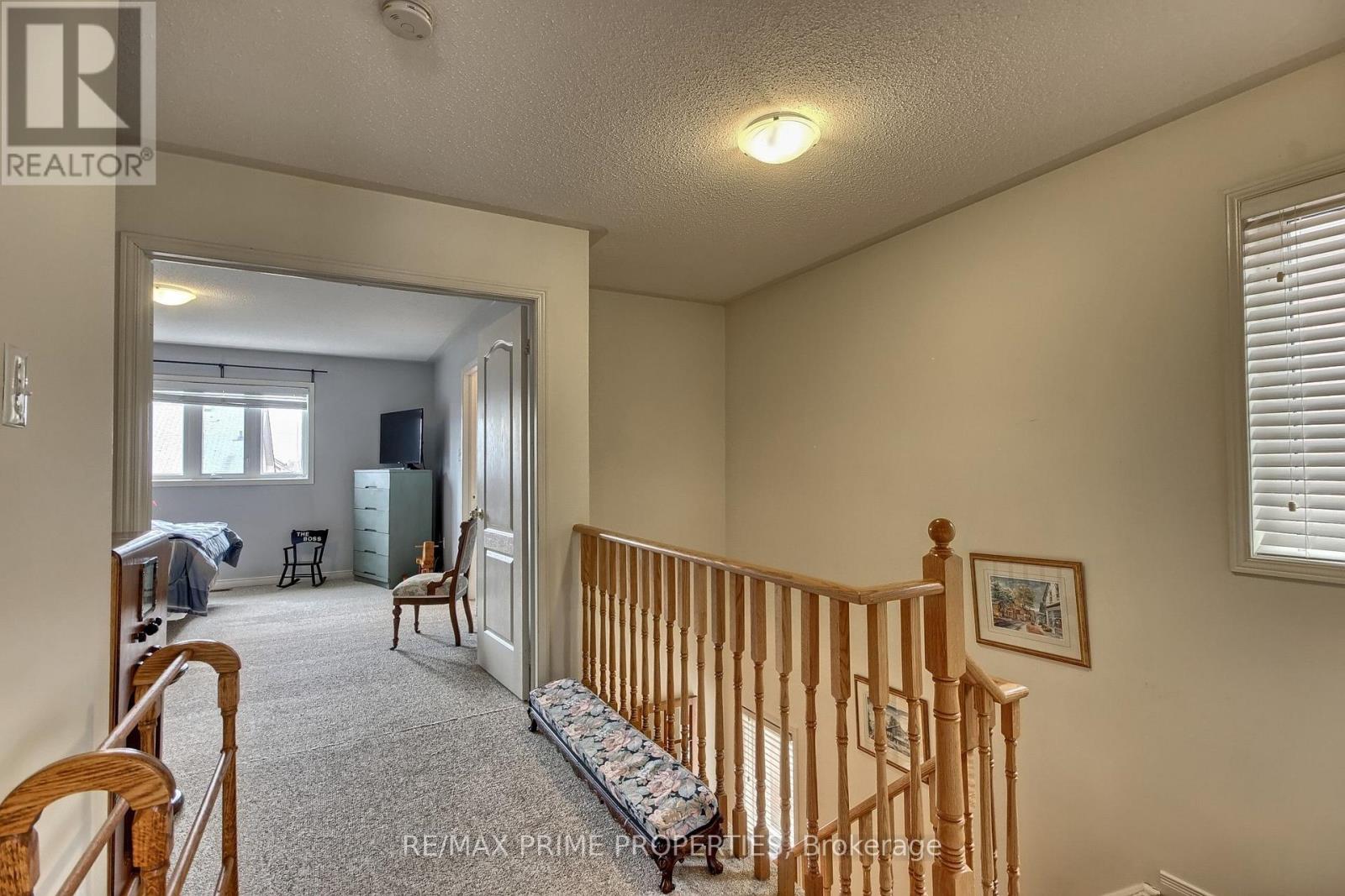 39 LAURENDALE AVENUE - 12