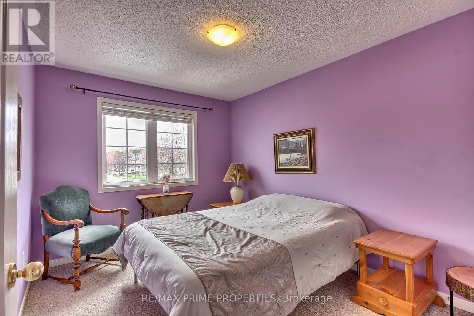 39 LAURENDALE AVENUE - 16