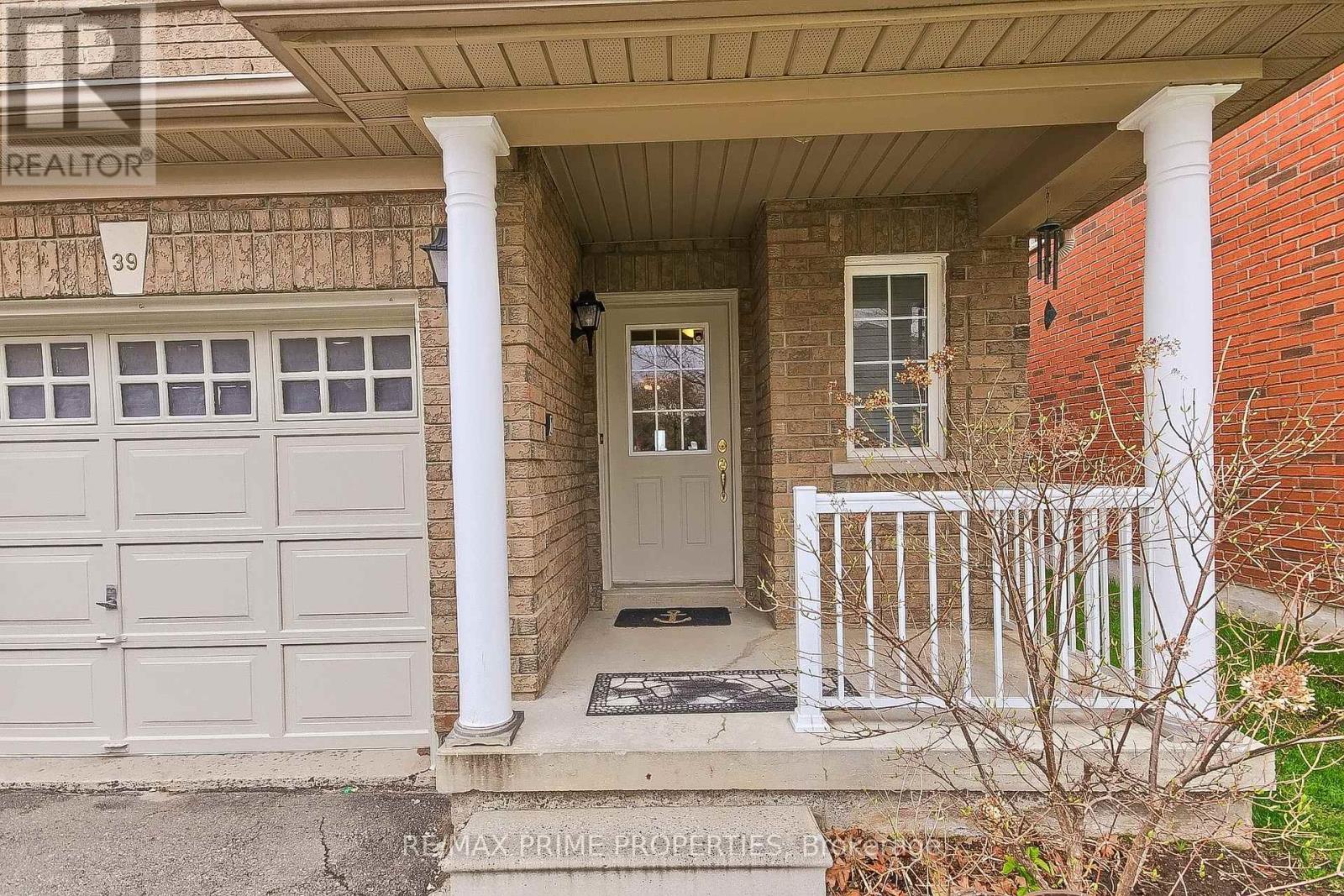 39 LAURENDALE AVENUE - 2