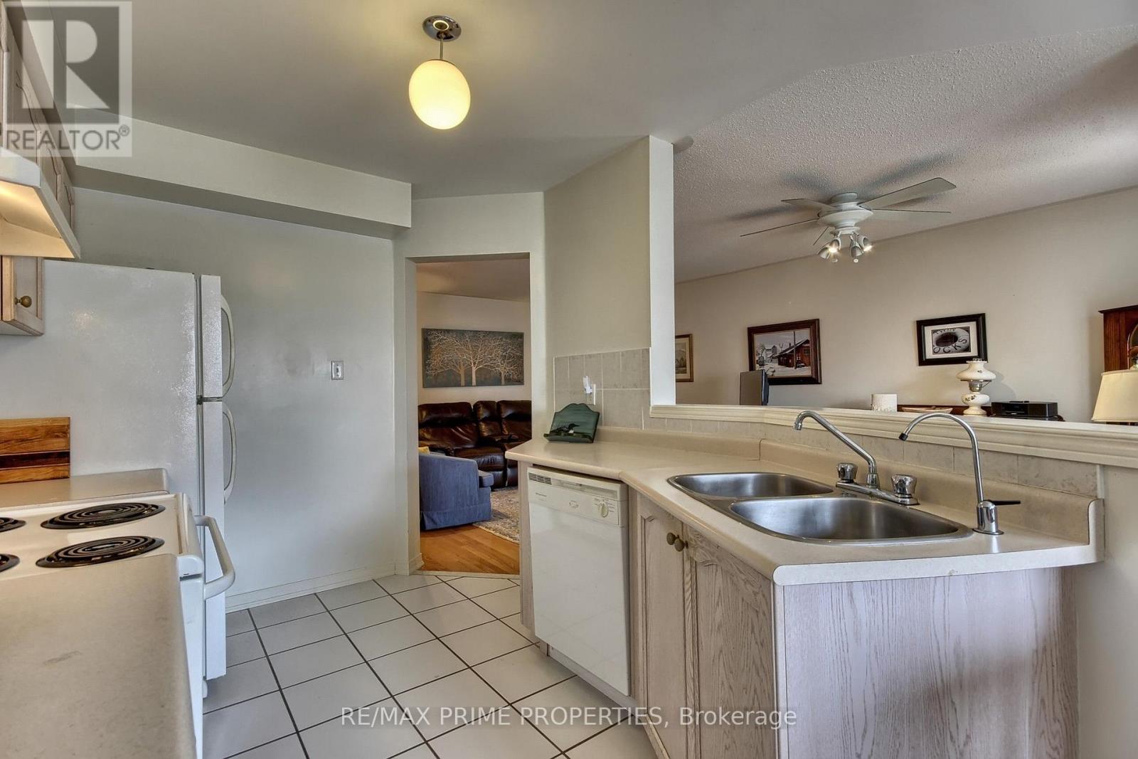 39 LAURENDALE AVENUE - 3