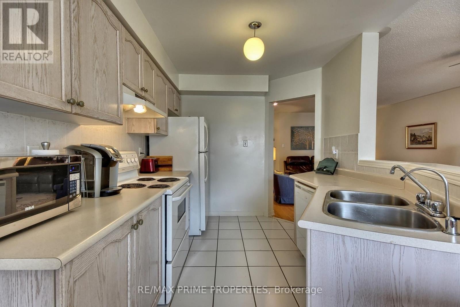 39 LAURENDALE AVENUE - 5