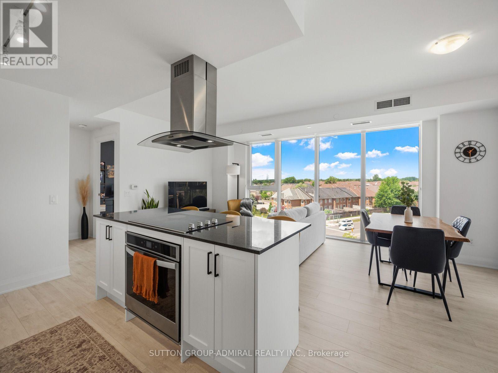 #413 10 GATINEAU DRIVE - Image 6